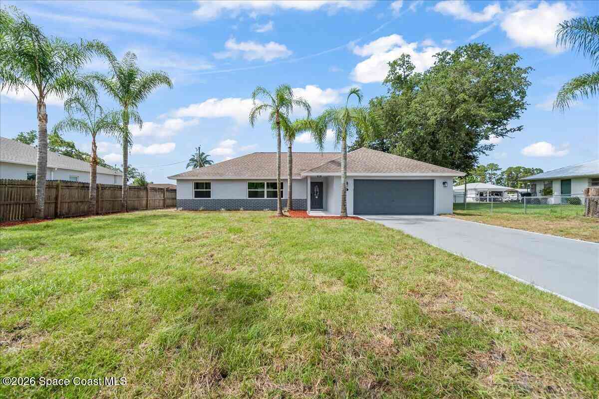 Homes For Sale - 434 Barcelona Road<br/> Palm Bay, FL 32909