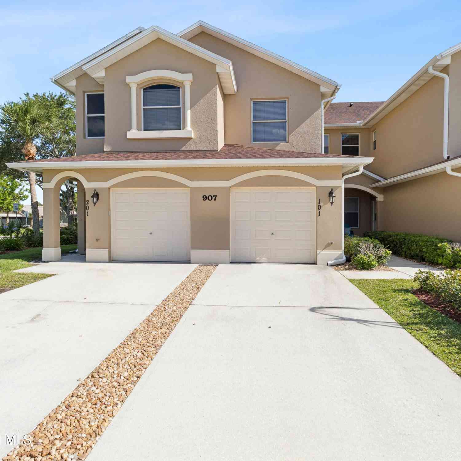 Townhouse For Sale - 907 Ocaso Lane #101<br/> Rockledge, FL 32955