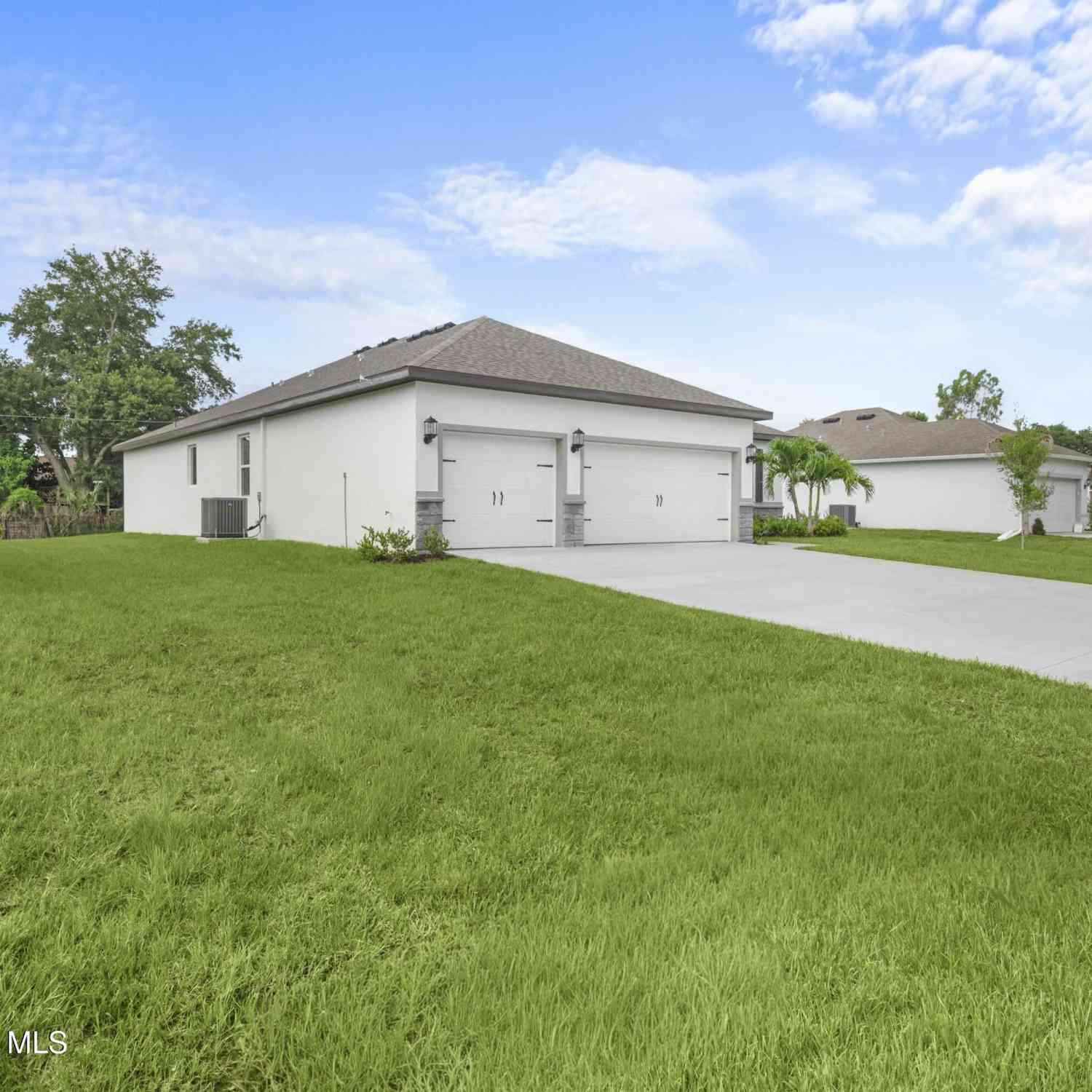 Homes For Sale - 228 Fitchburg Street<br/> Brevard County, Palm Bay, FL 32908