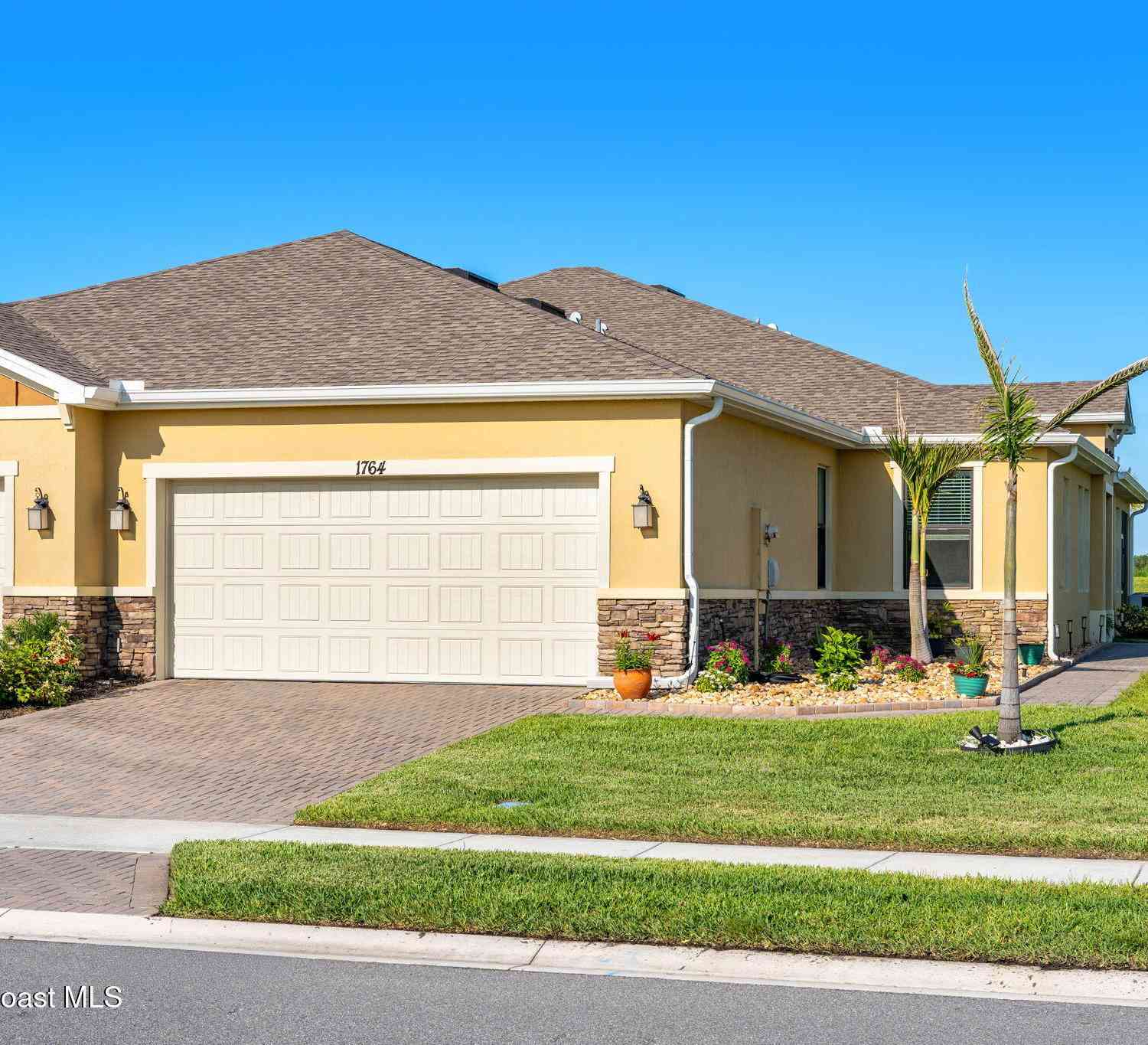 Homes For Sale - 1764 Velky Lane<br/> Brevard County, Melbourne, FL 32940