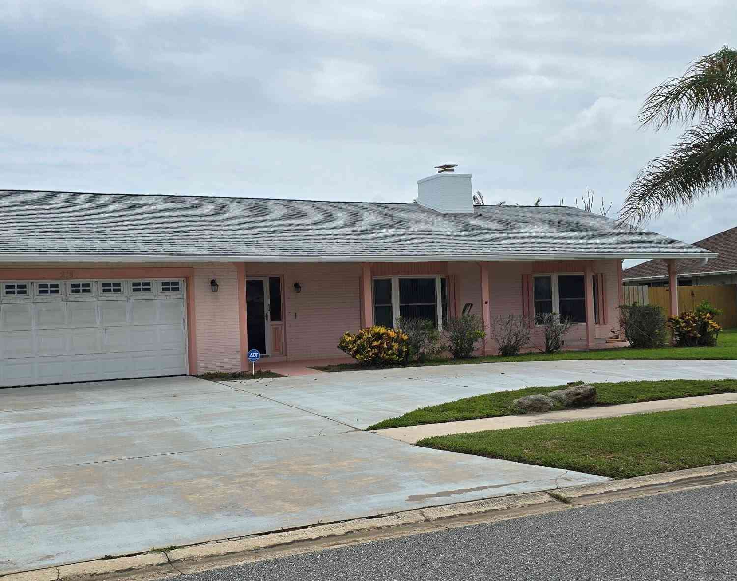 Homes For Sale - 215 Dogwood Avenue<br/> Brevard County, Melbourne Beach, FL 32951