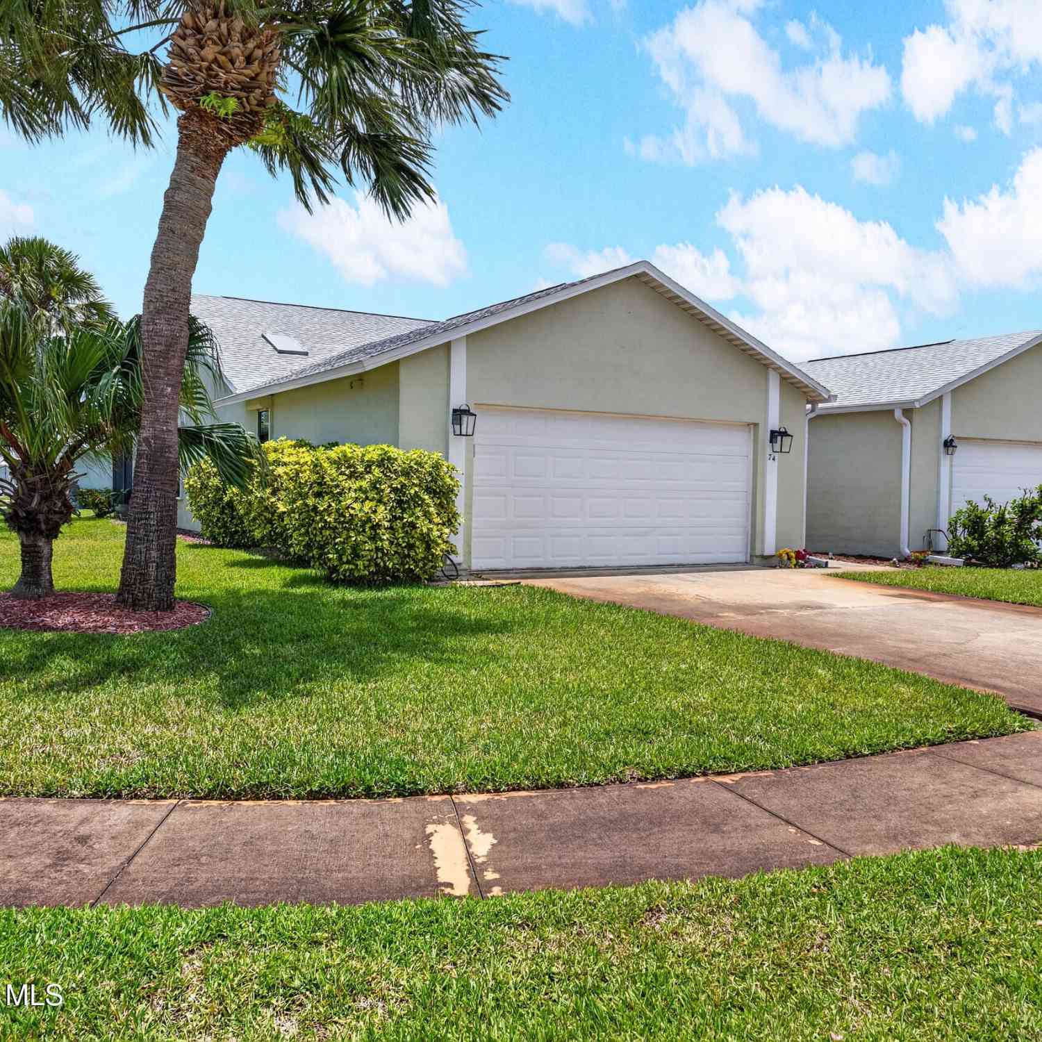 Townhouse For Sale - 74 N Anchor Drive<br/> Brevard County, Indian Harbour Beach, FL 32937
