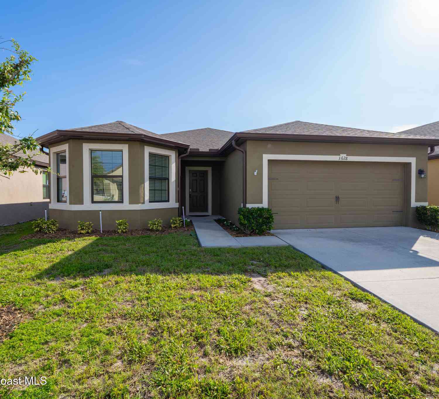 Homes For Sale - 3628 Loggerhead Lane<br/> Brevard County, Mims, FL 32754