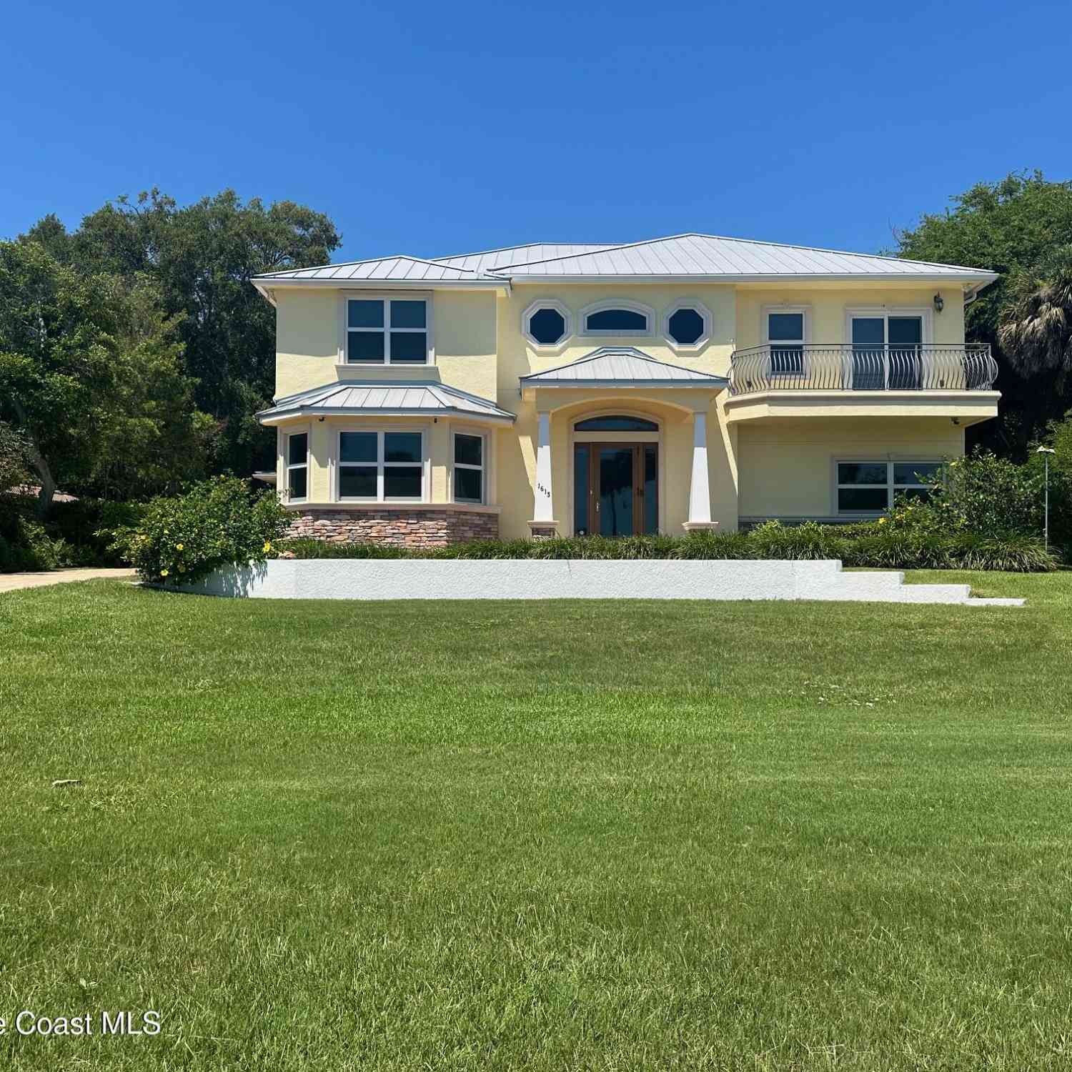 Homes For Rent - 1613 N Indian River Drive<br/> Cocoa, FL 32922