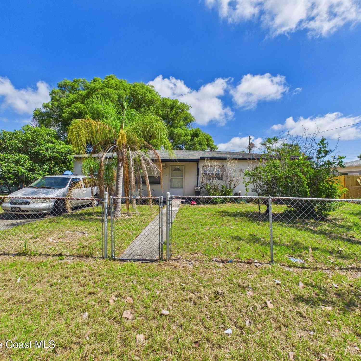 Homes For Sale - 1052 Broadmoor Drive<br/> Cocoa, FL 32922