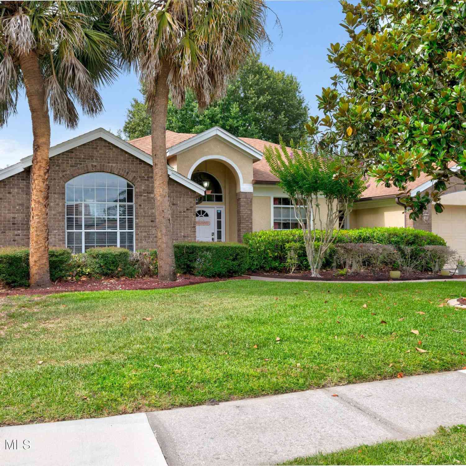 Homes For Sale - 8843 Reservation Drive<br/> Orlando, FL 32829