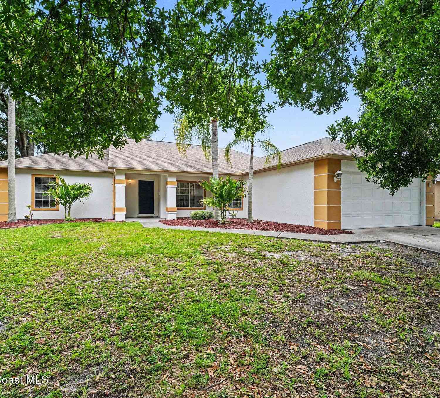 Homes For Sale - 4260 Silver Lake Drive<br/> Brevard County, Melbourne, FL 32901