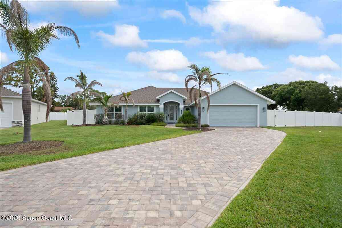 Homes For Sale - 1064 Captiva Island Circle<br/> Brevard County, Palm Bay, FL 32908