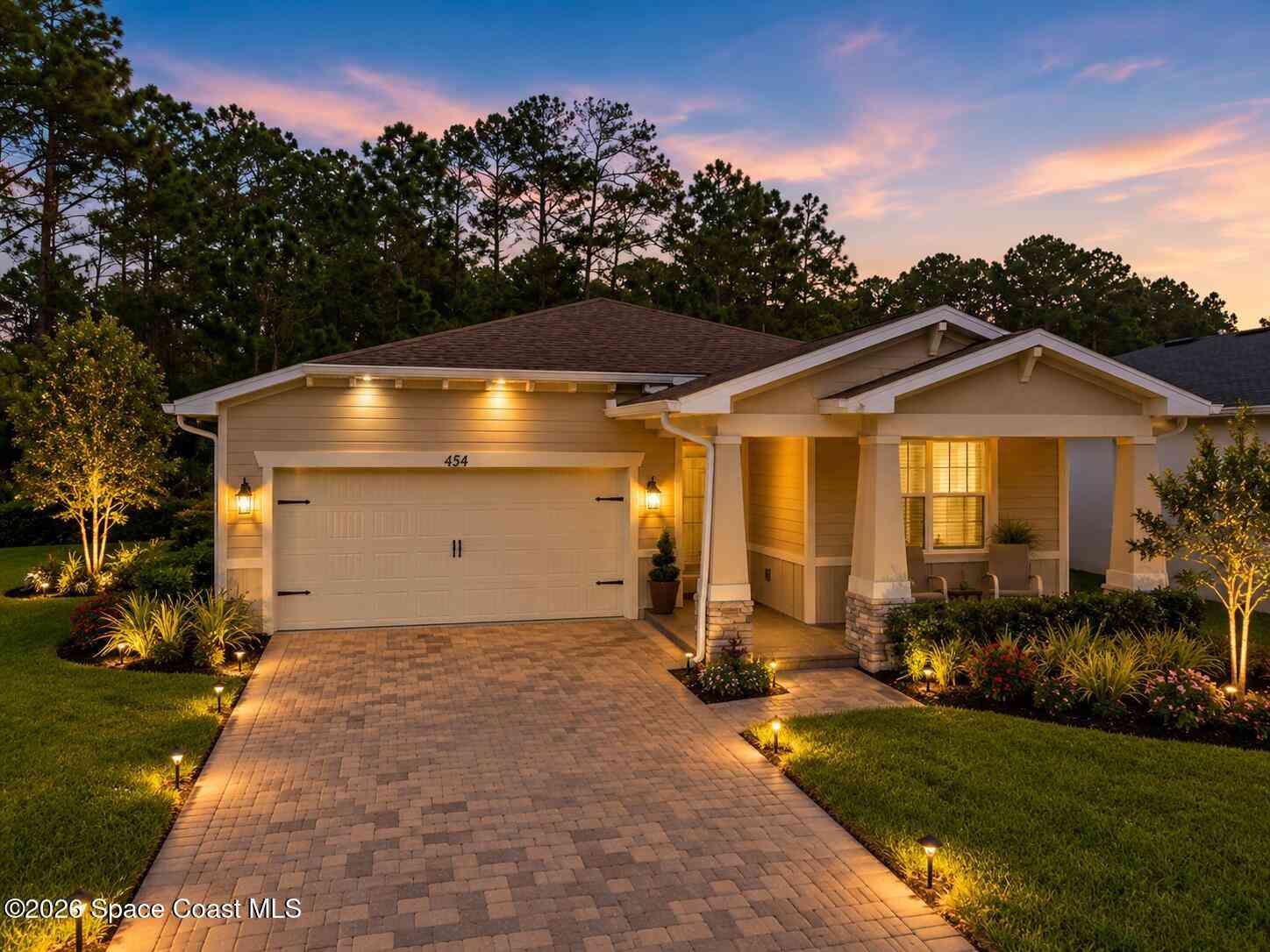 Homes For Sale - 484 Veridian Circle<br/> Brevard County, Palm Bay, FL 32907