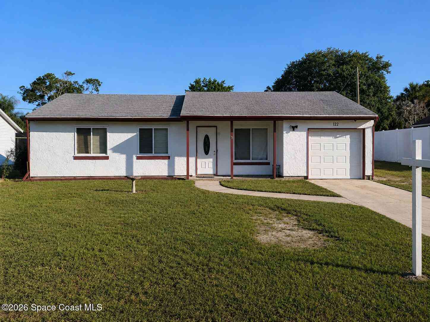 Homes For Sale - 122 Cardinal Drive<br/> Sebastian, FL 32958