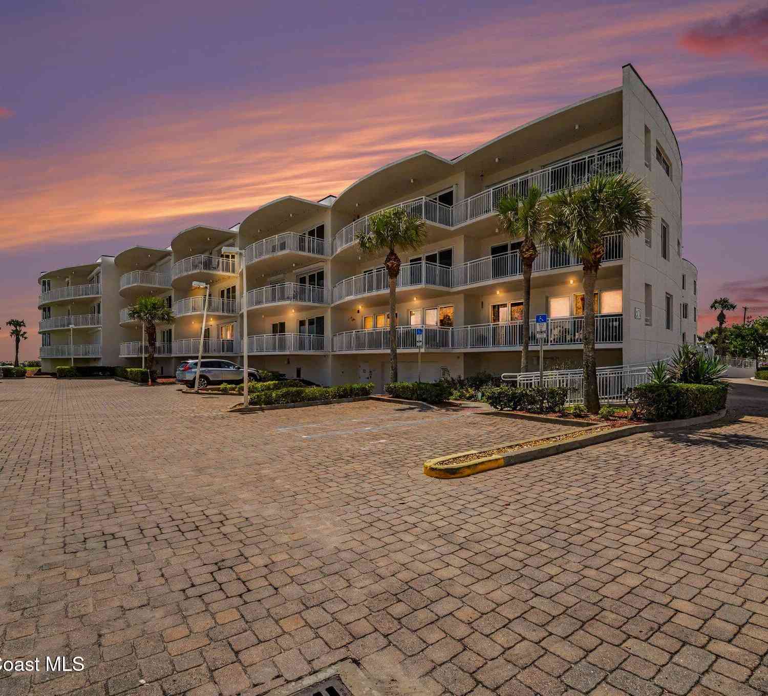 Condo For Rent - 601 N Miramar Avenue #108<br/> Indialantic, FL 32903