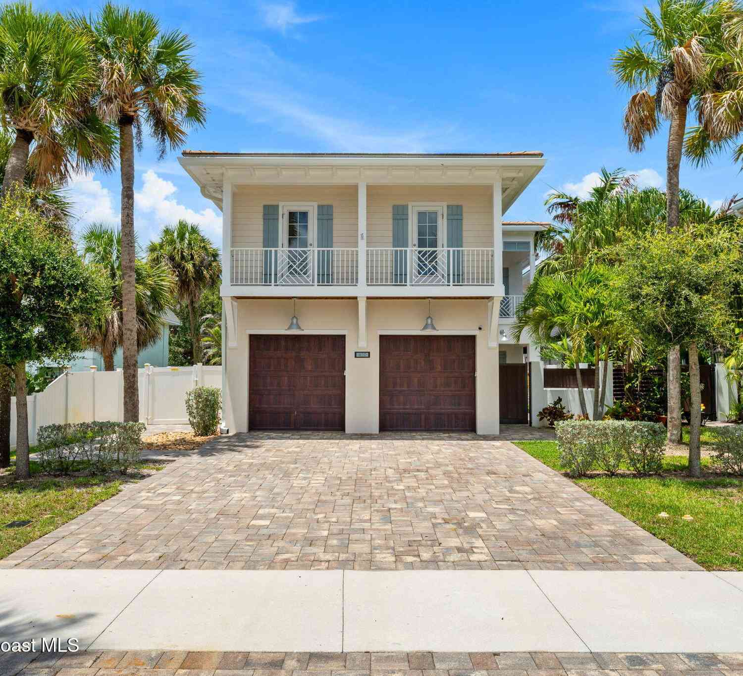 Homes For Sale - 410 Ocean Avenue<br/> Melbourne Beach, FL 32951