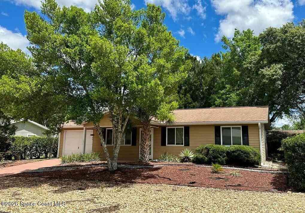 Homes For Sale - 8175 SW 109th Street Road<br/> Ocala, FL 34481