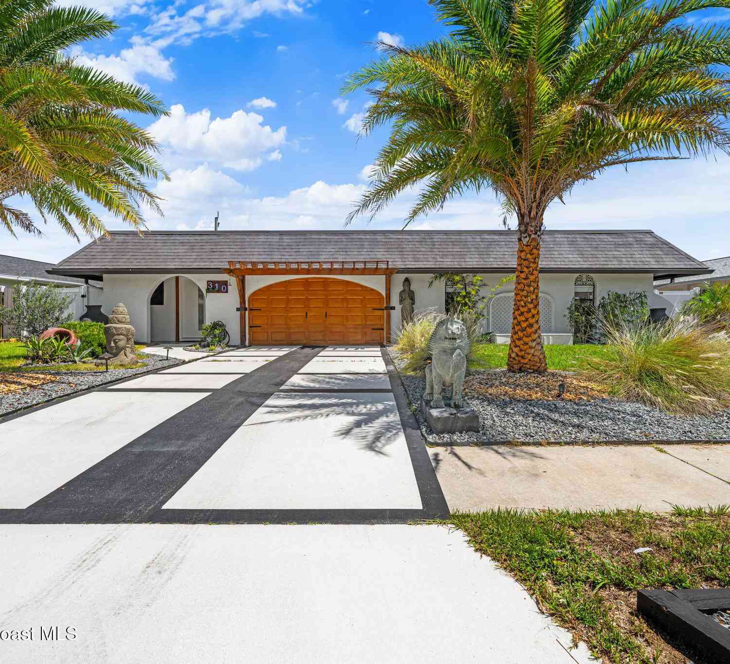 Homes For Sale - 310 Lee Avenue<br/> Satellite Beach, FL 32937
