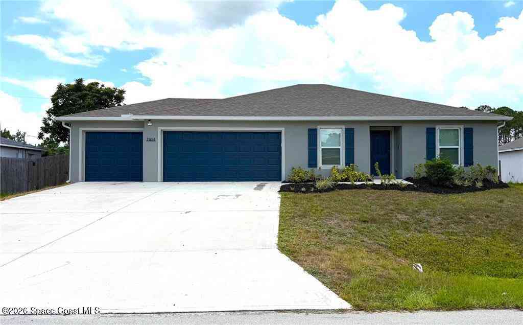 Homes For Sale - 1014 Hammacher Avenue<br/> Palm Bay, FL 32908