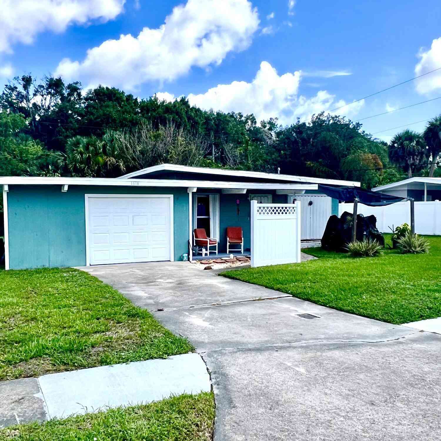 Homes For Sale - 1616 Smith Drive<br/> Titusville, FL 32780