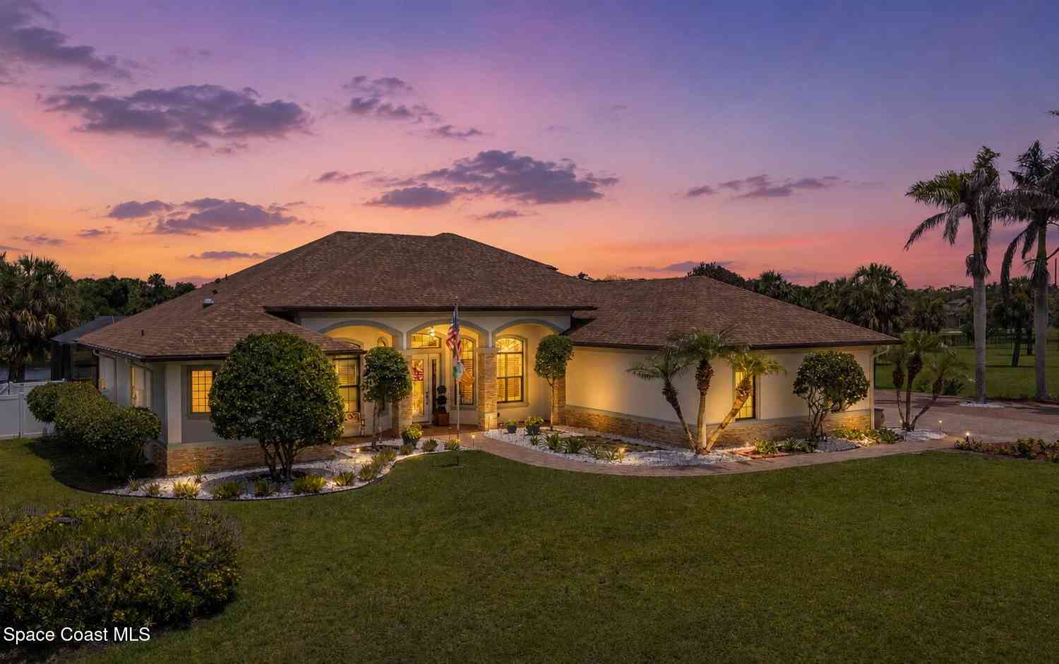 Homes For Sale - 1553 Nome Lane<br/> Malabar, FL 32950