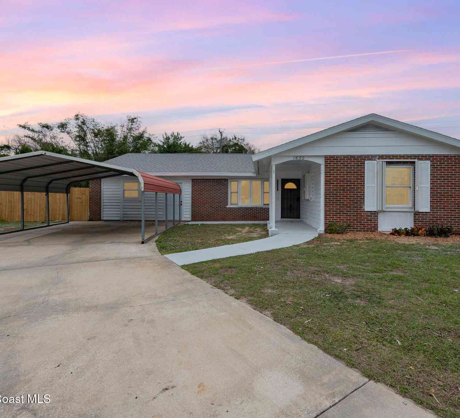 Homes For Rent - 1650 Leach Circle<br/> Brevard County, Titusville, FL 32780