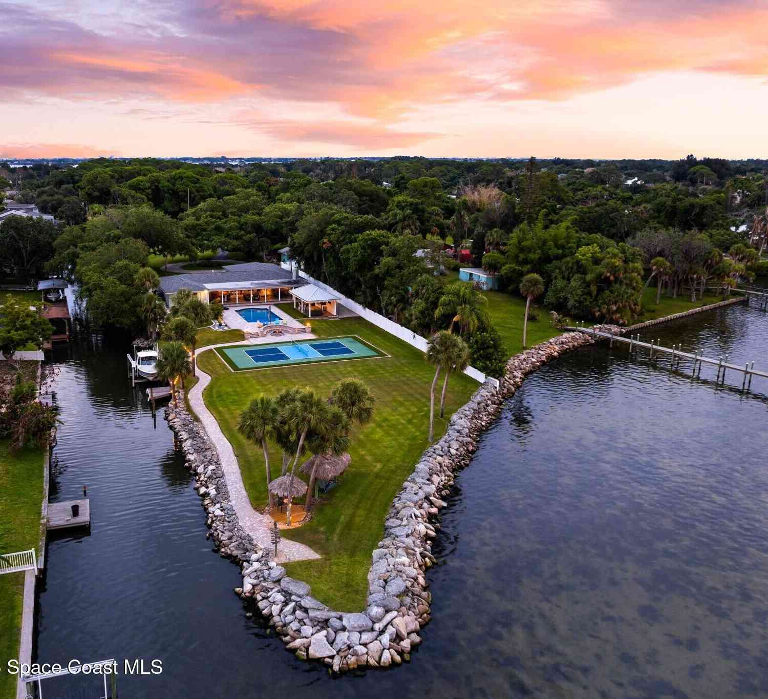 Homes For Sale - 234 Serenity Point Lane<br/> Merritt Island, FL 32952