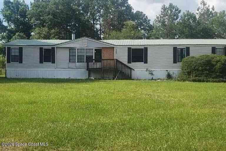 Mobile Home For Sale - 2558 Deer Park Boulevard<br/> Middleburg, FL 32068