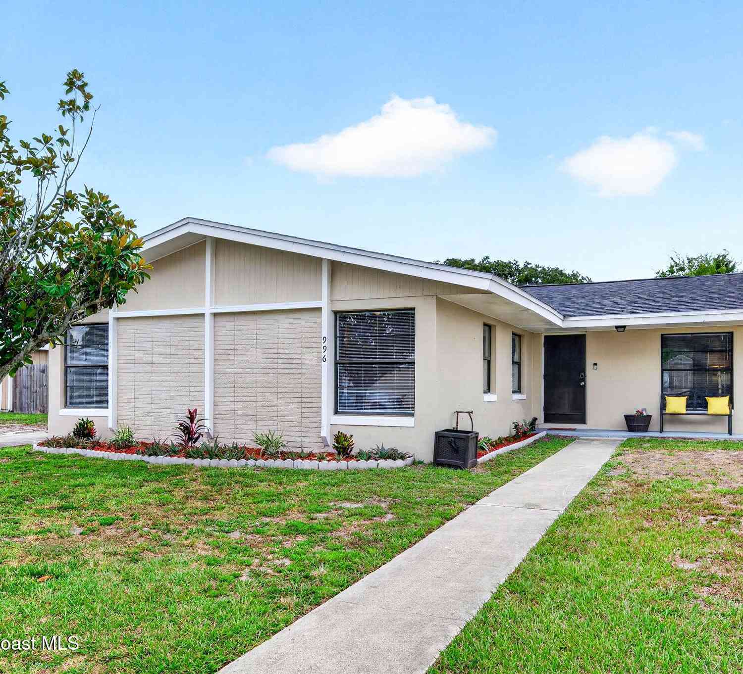 Homes For Sale - 996 Botany Lane<br/> Brevard County, Rockledge, FL 32955