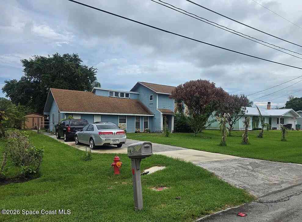 Homes For Sale - 5716 Raintree Trail<br/> Fort Pierce, FL 34982