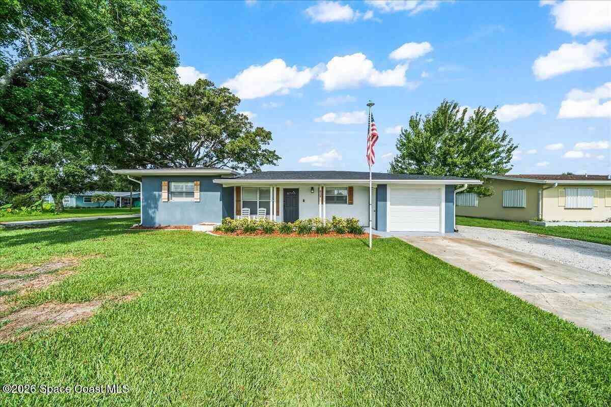 Homes For Sale - 828 Iroquois Avenue<br/> Brevard County, Melbourne, FL 32935