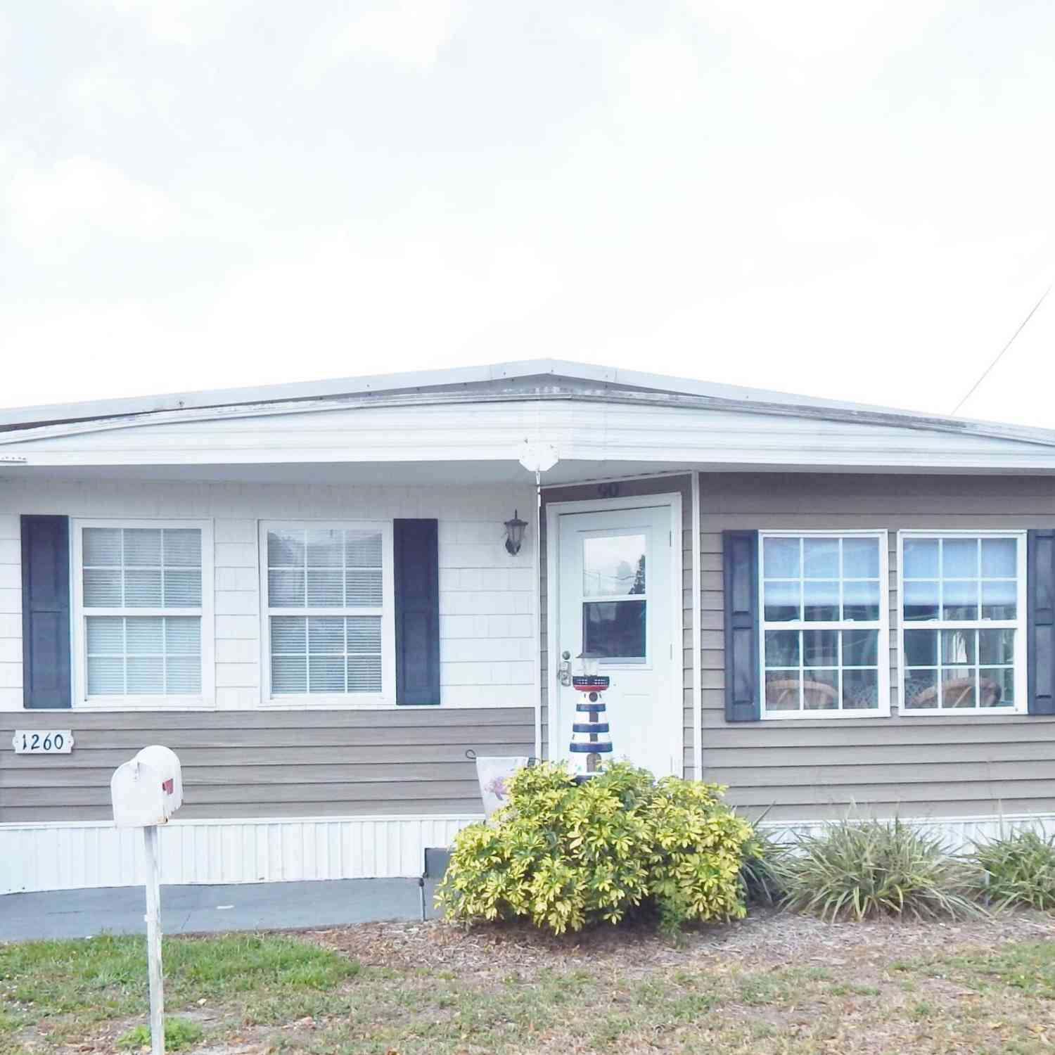 Mobile Home For Sale - 1260 Turkey Creek Drive<br/> Brevard County, Palm Bay, FL 32905