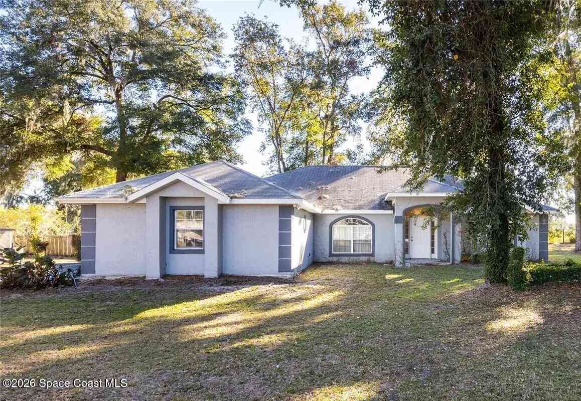 Homes For Sale - 5760 NW 56th Place<br/> Marion County, Ocala, FL 34482