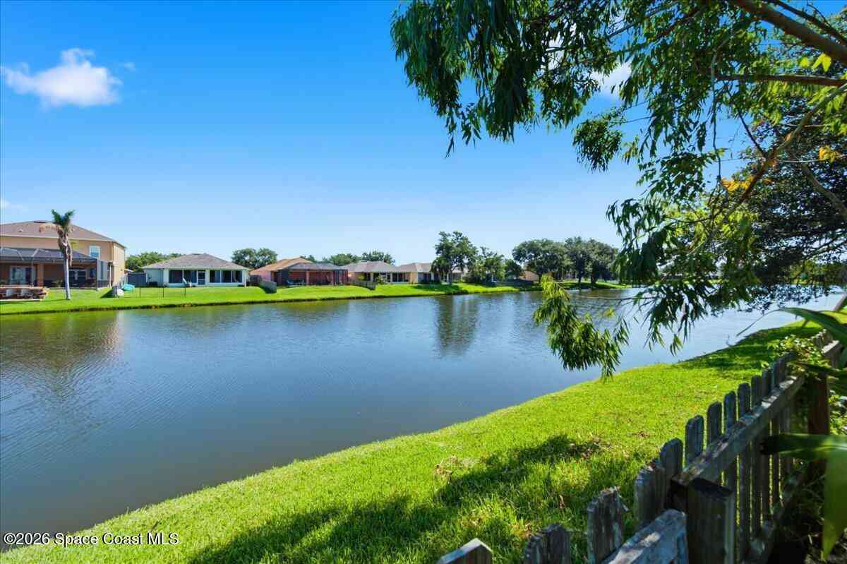 Homes For Sale - 2041 Brookshire Circle<br/> Melbourne, FL 32904
