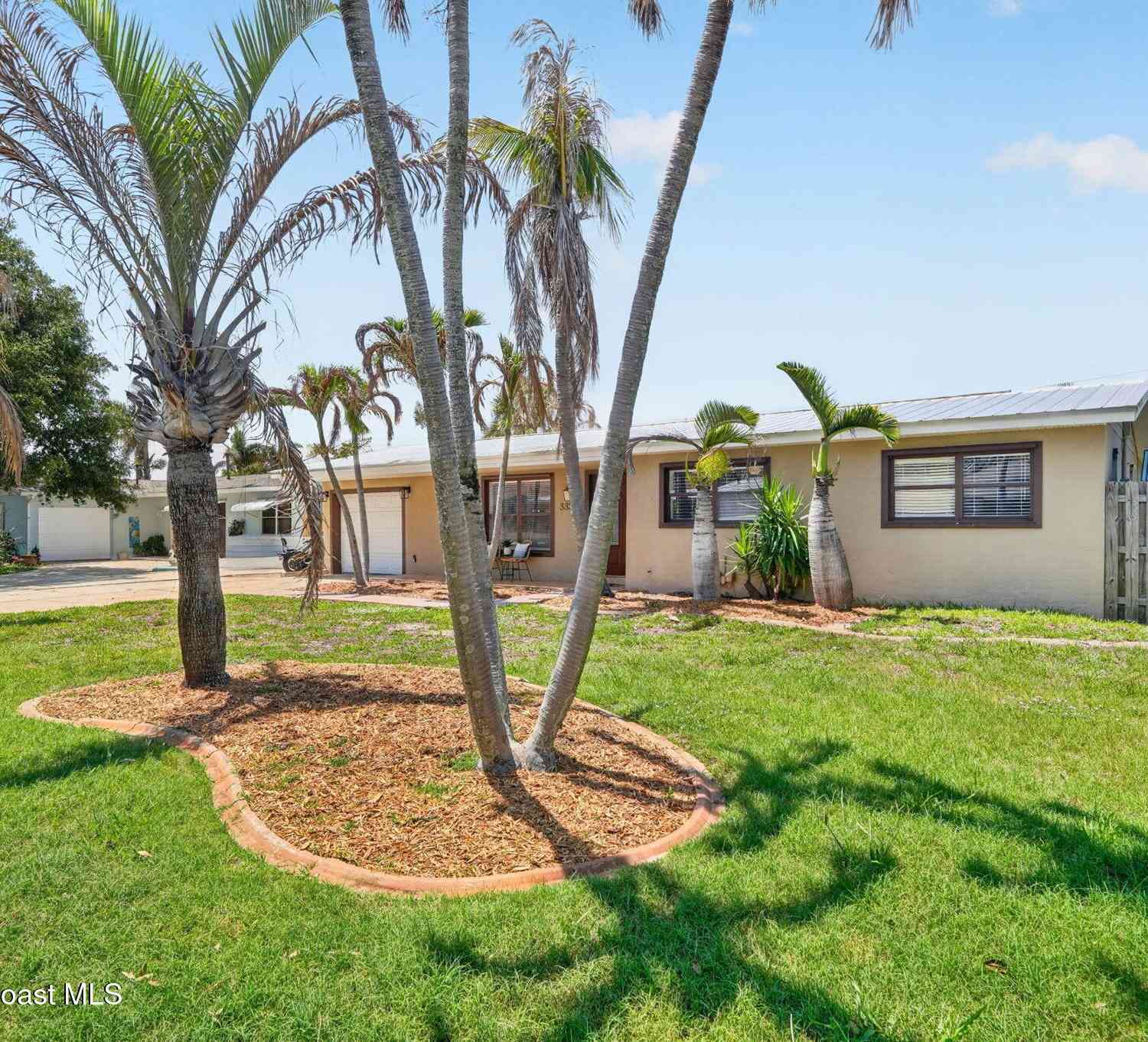 Homes For Sale - 333 Polaris Drive<br/> Satellite Beach, FL 32937