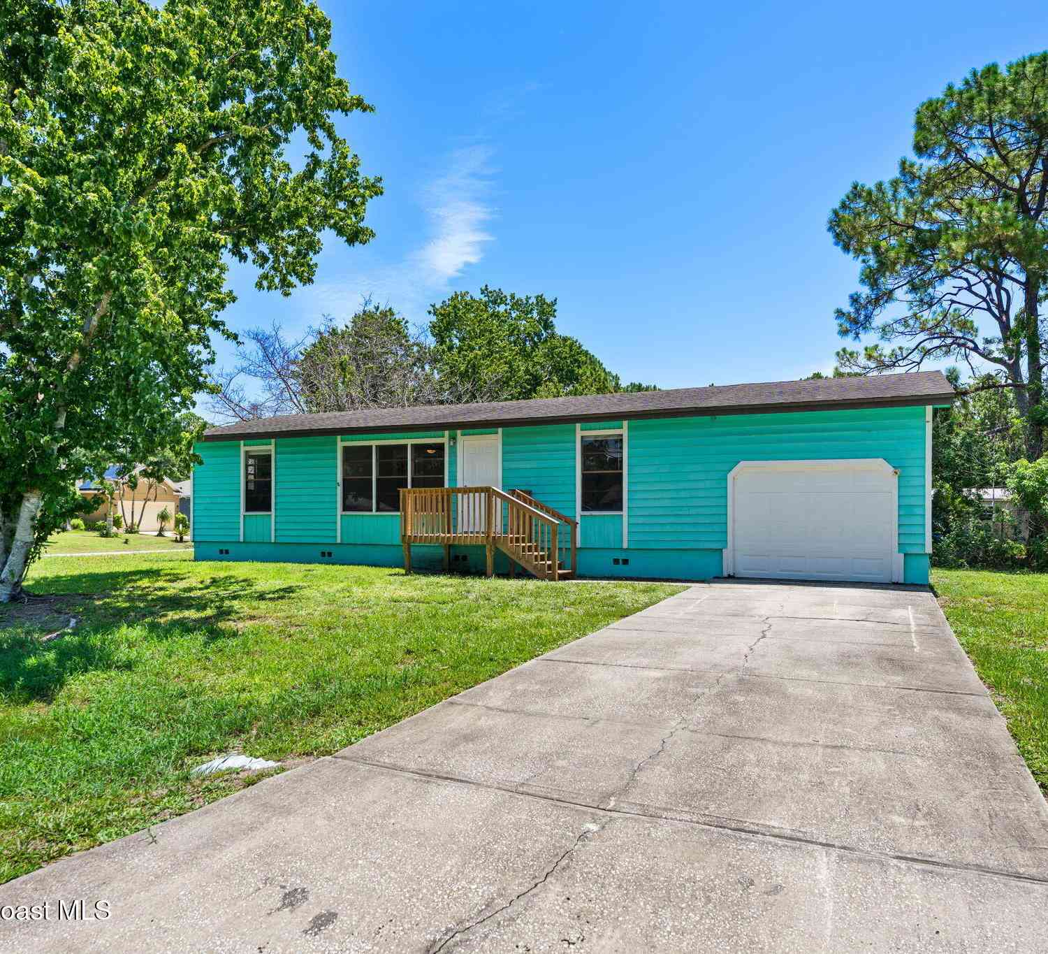 Homes For Sale - 403 Tillman Avenue<br/> Brevard County, Palm Bay, FL 32908