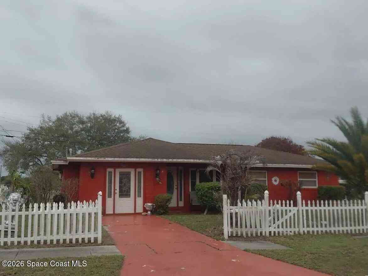 Homes For Sale - 116 Devonshire Drive<br/> Saint Lucie County, Fort Pierce, FL 34946