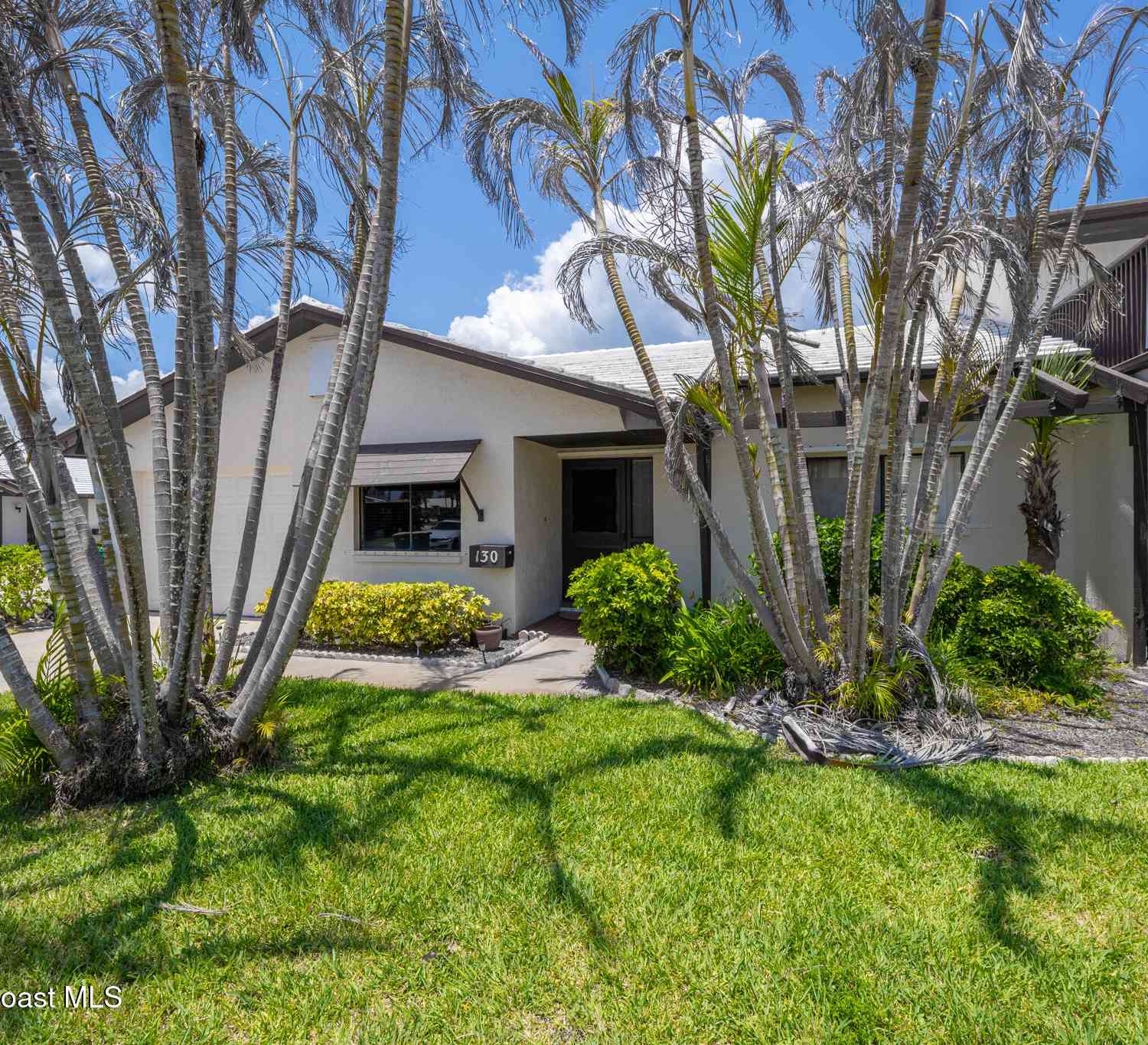 Townhouse For Sale - 130 Skyline Boulevard<br/> Satellite Beach, FL 32937