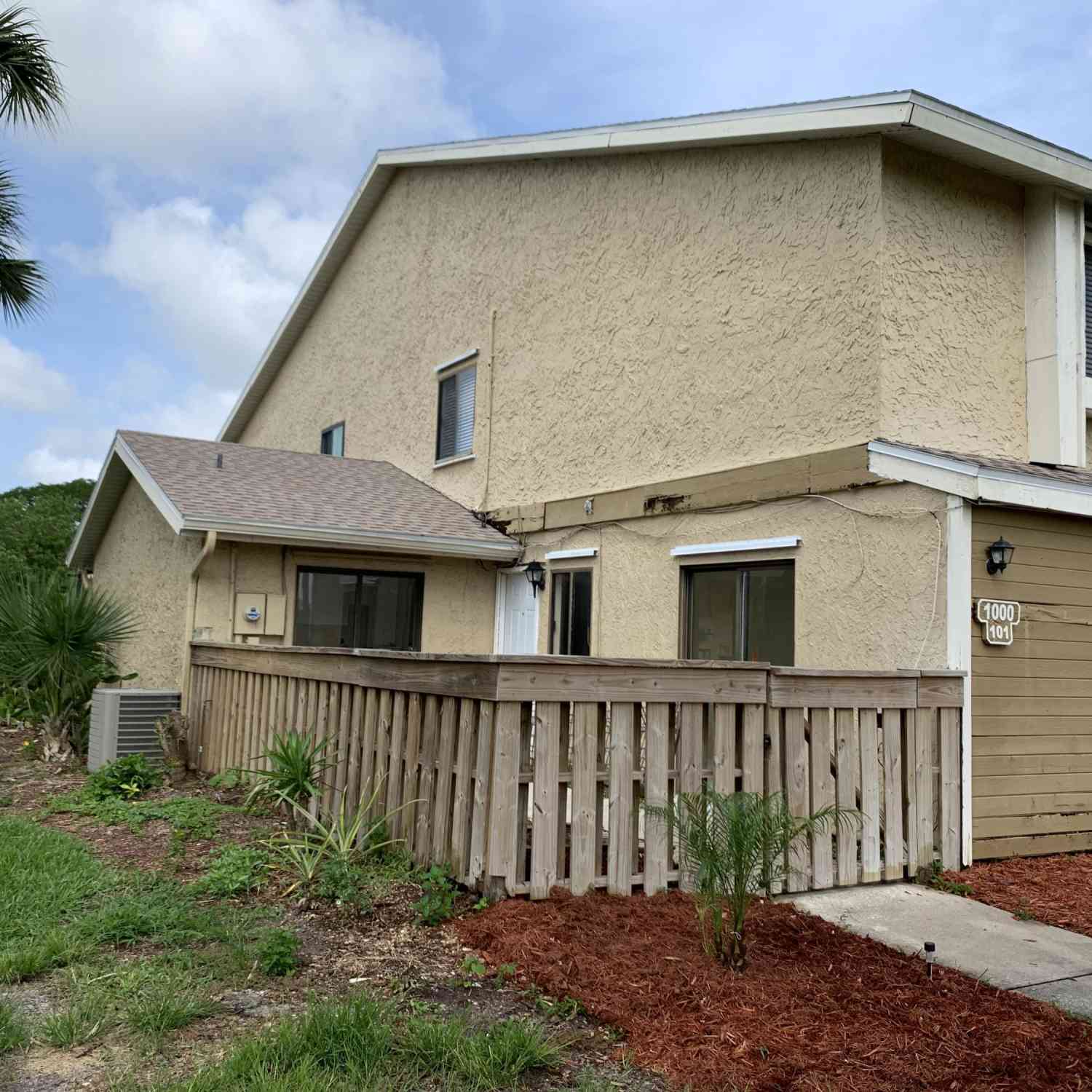 Townhouse For Sale - 1000 Abada Court #101<br/> Palm Bay, FL 32905