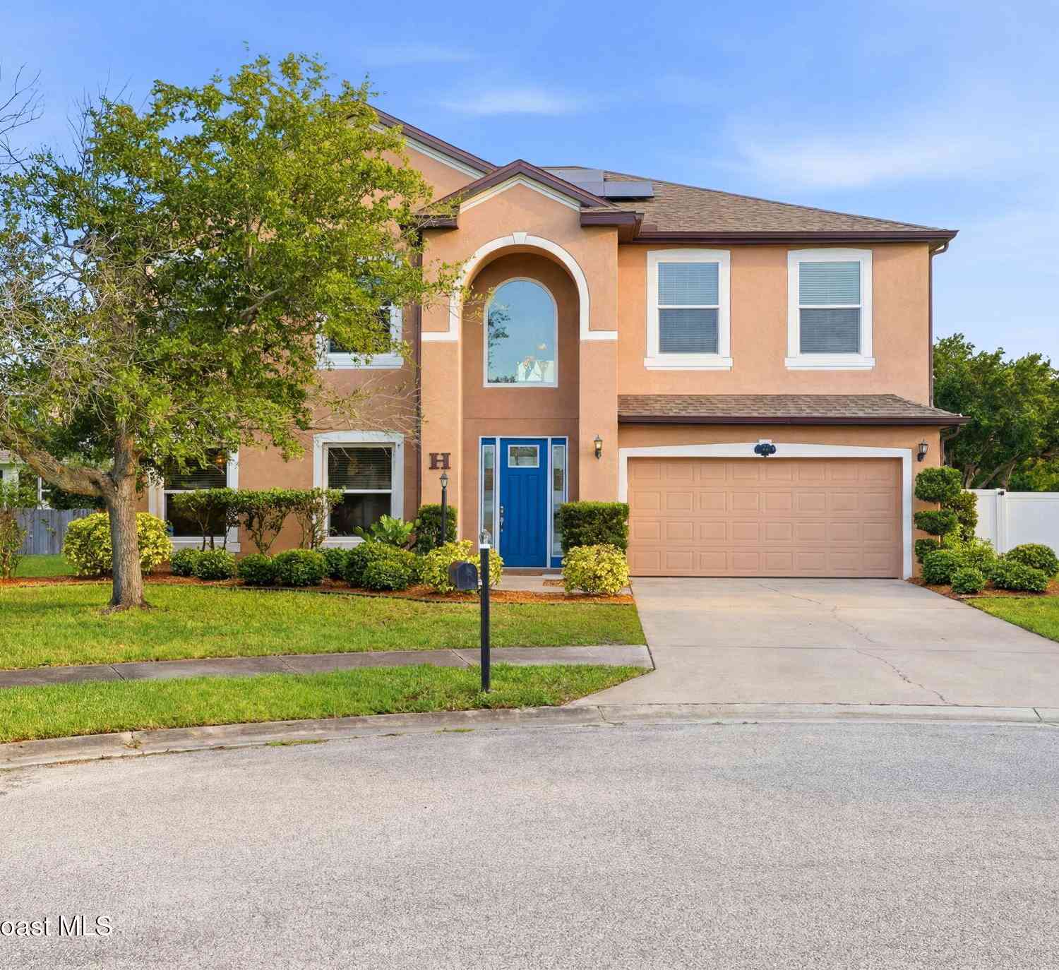 Homes For Sale - 214 Jenifer Court<br/> Merritt Island, FL 32952