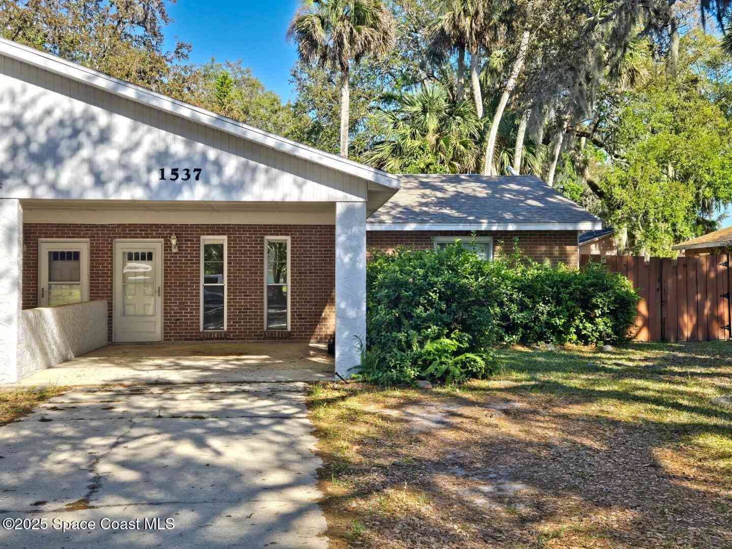 Multifamily For Rent - 1537 Mango Tree Drive<br/> Edgewater, FL 32132