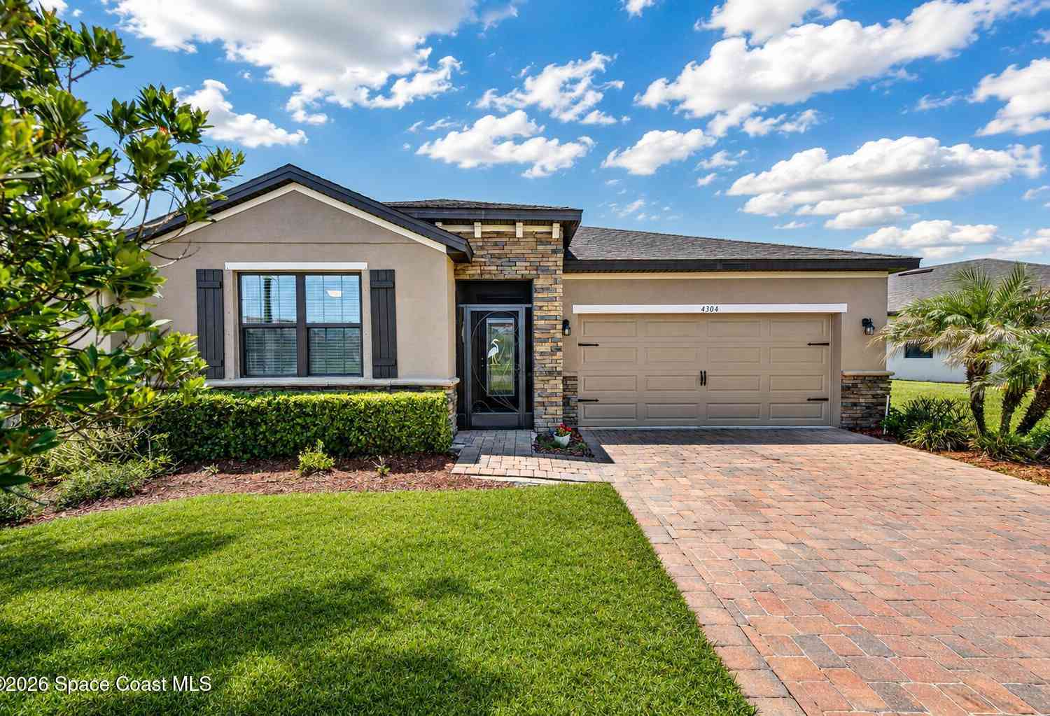 Homes For Sale - 4304 Caladium Circle<br/> West Melbourne, FL 32904
