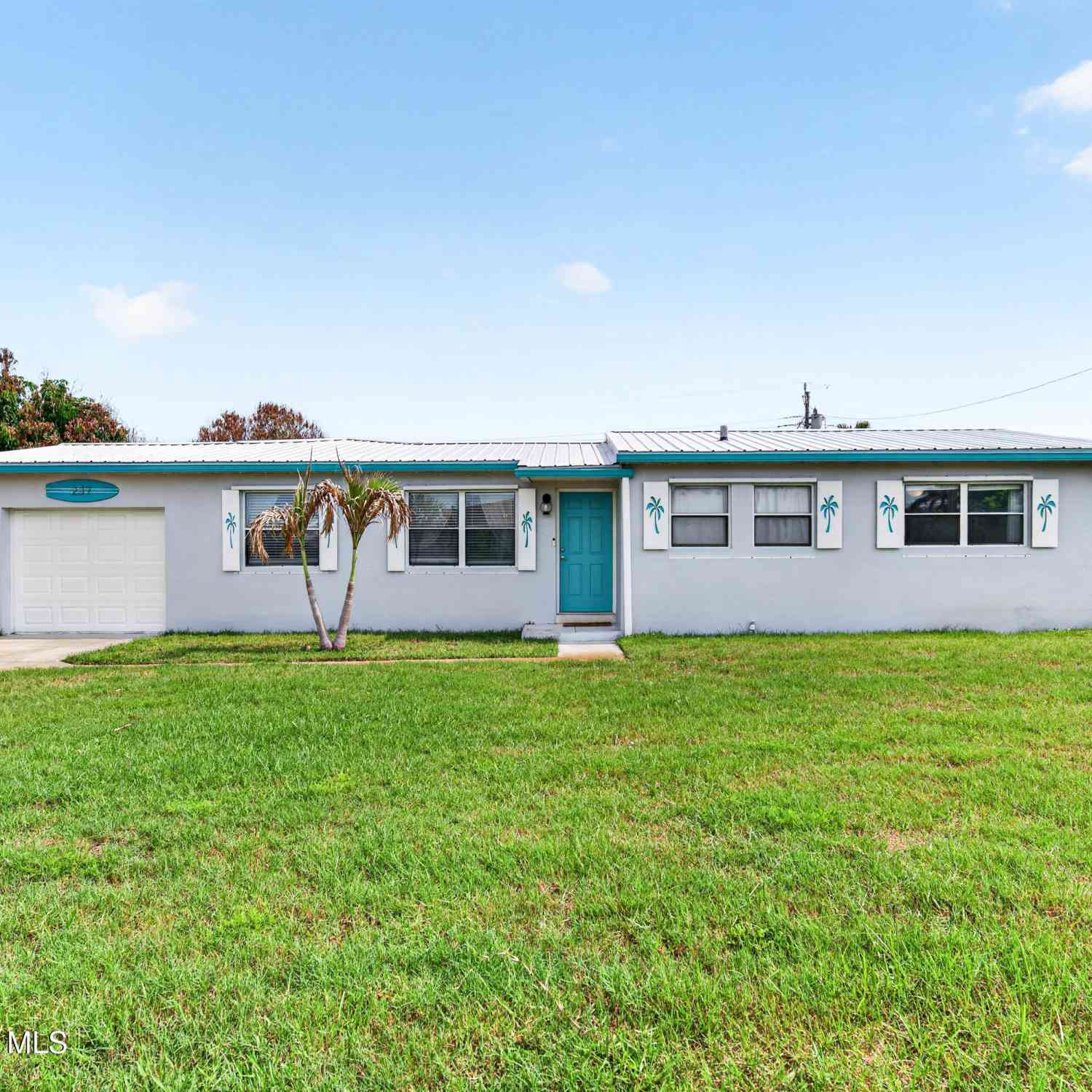 Homes For Sale - 237 NE 1st Street<br/> Satellite Beach, FL 32937