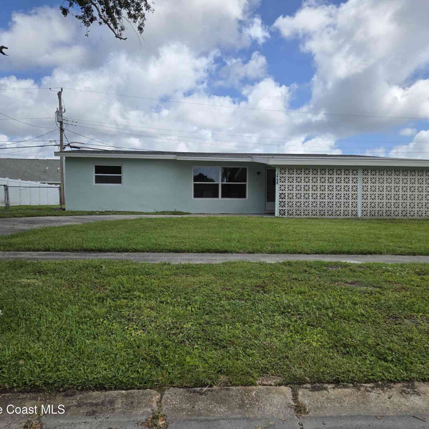 Homes For Sale - 1796 Pontiac Circle<br/> Brevard County, Melbourne, FL 32935