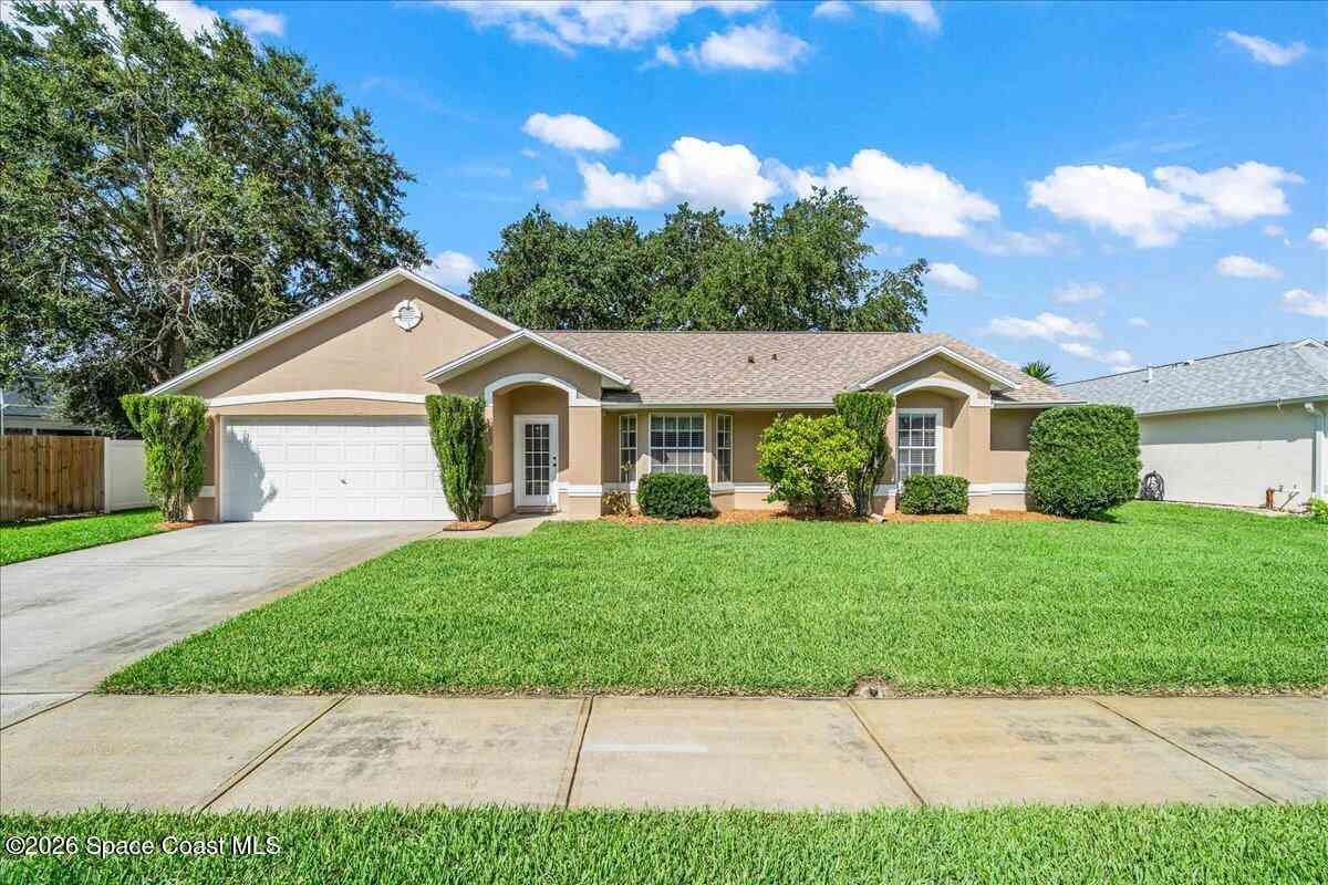 Homes For Sale - 3353 Lake View Circle<br/> Melbourne, FL 32934
