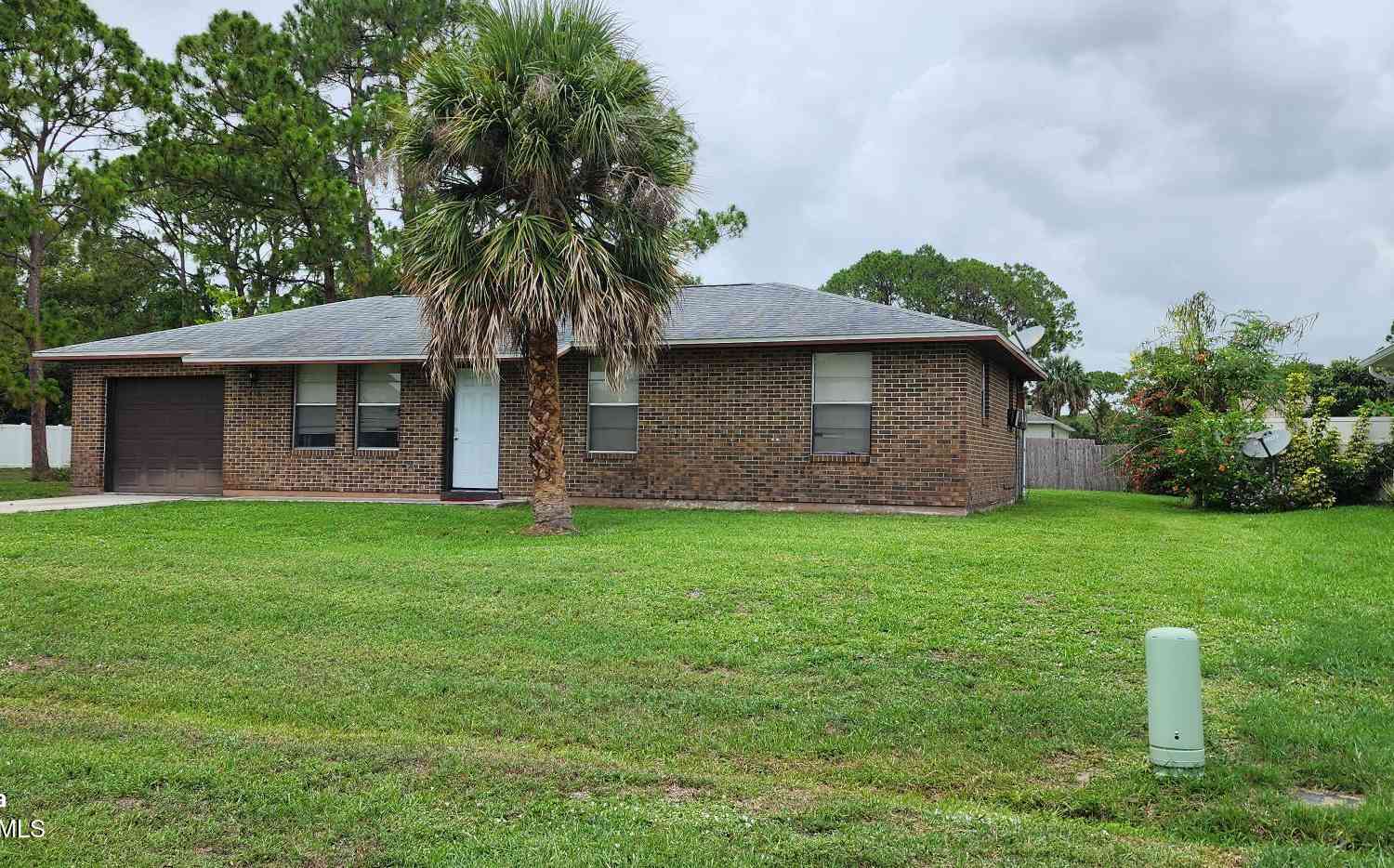 Homes For Sale - 839 Custer Street<br/> Palm Bay, FL 32907