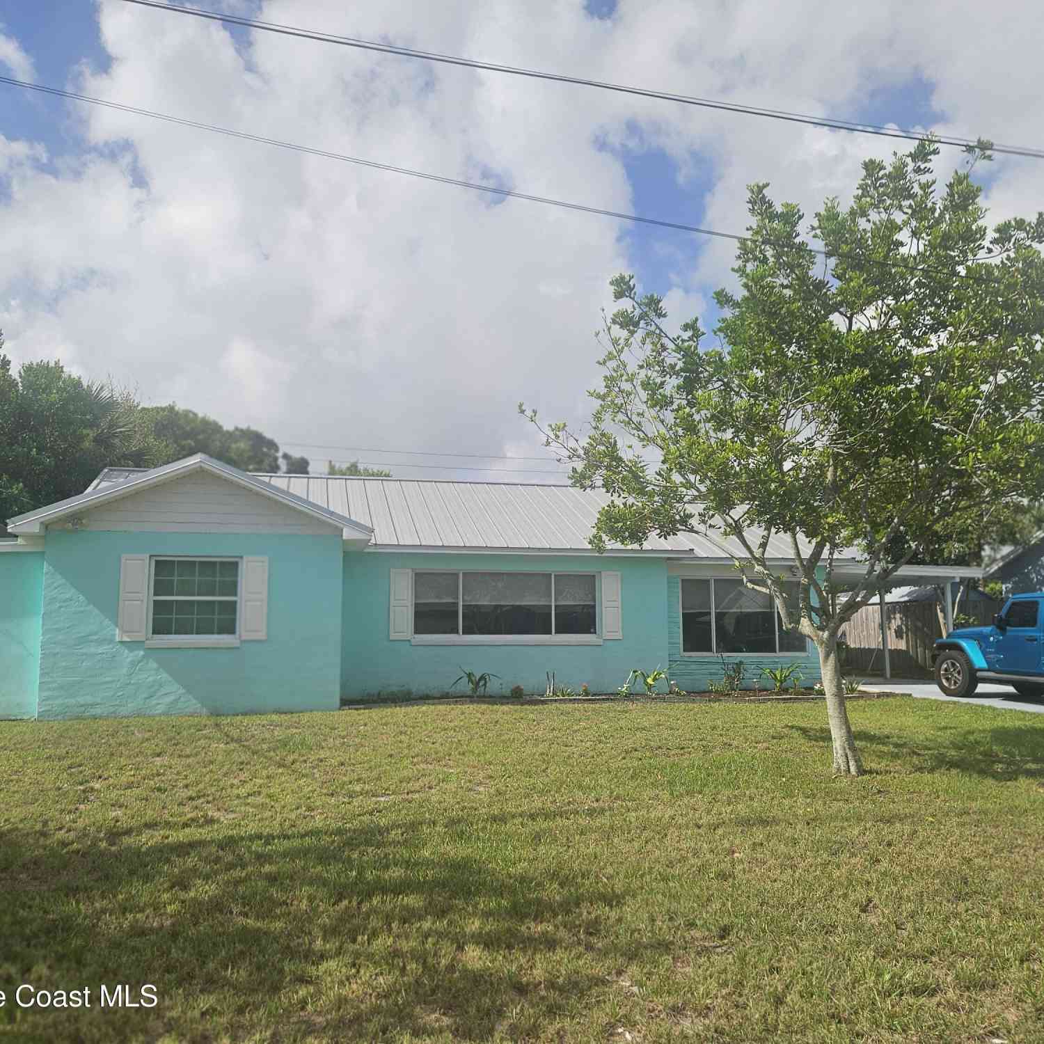 Homes For Sale - 485 Poinciana Drive<br/> Melbourne, FL 32935