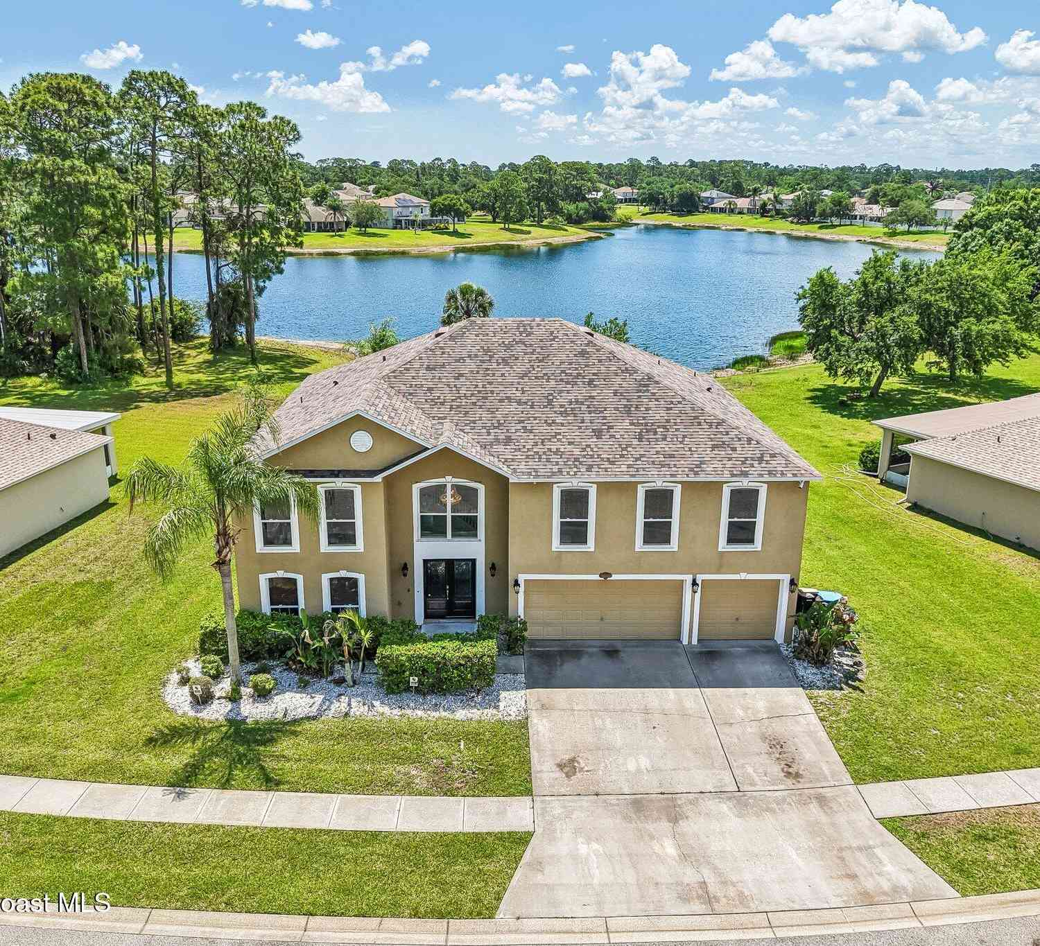 Homes For Sale - 1609 Las Palmos Drive<br/> Palm Bay, FL 32908