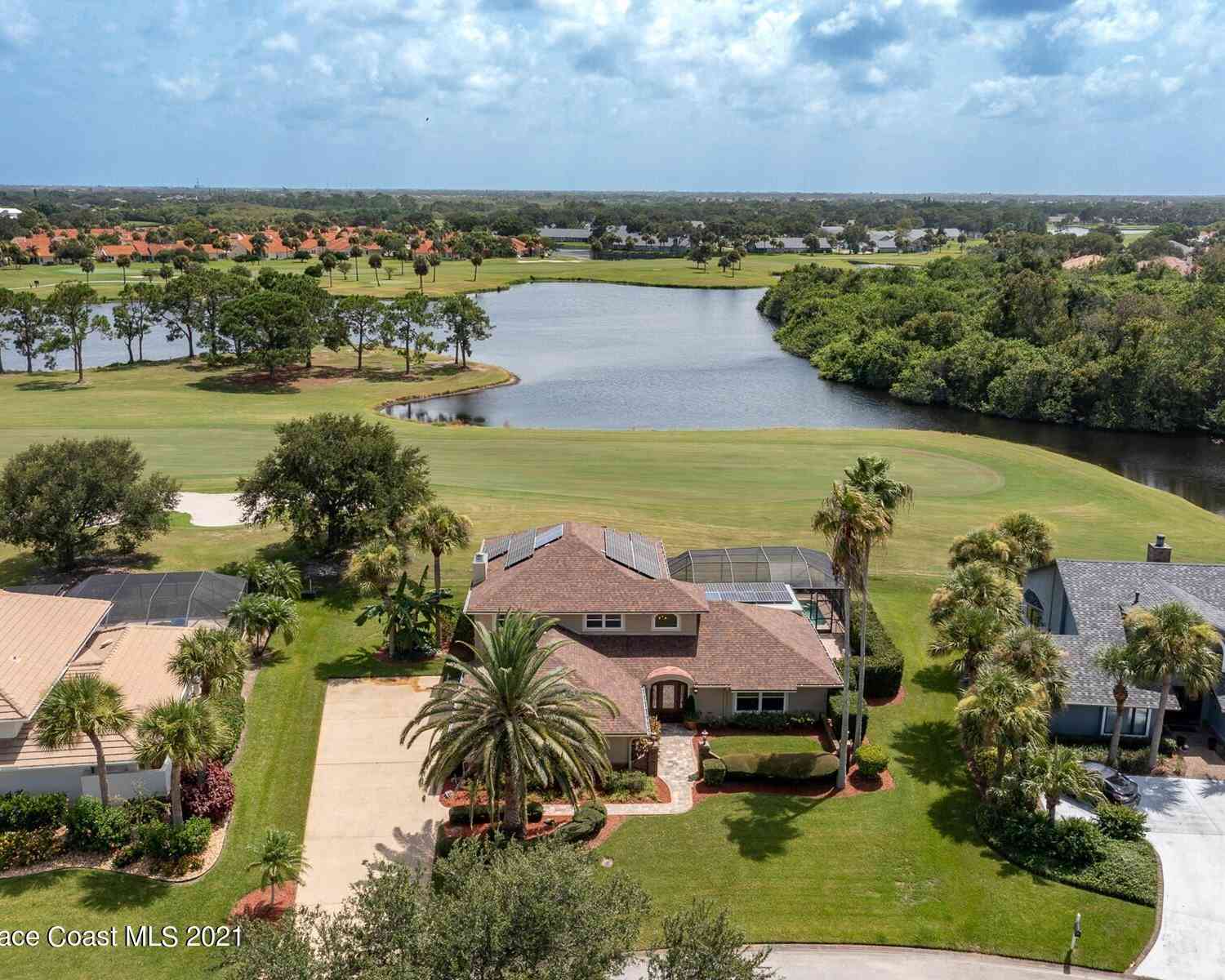 Homes For Sale - 820 Kerry Downs Circle<br/> Melbourne, FL 32940