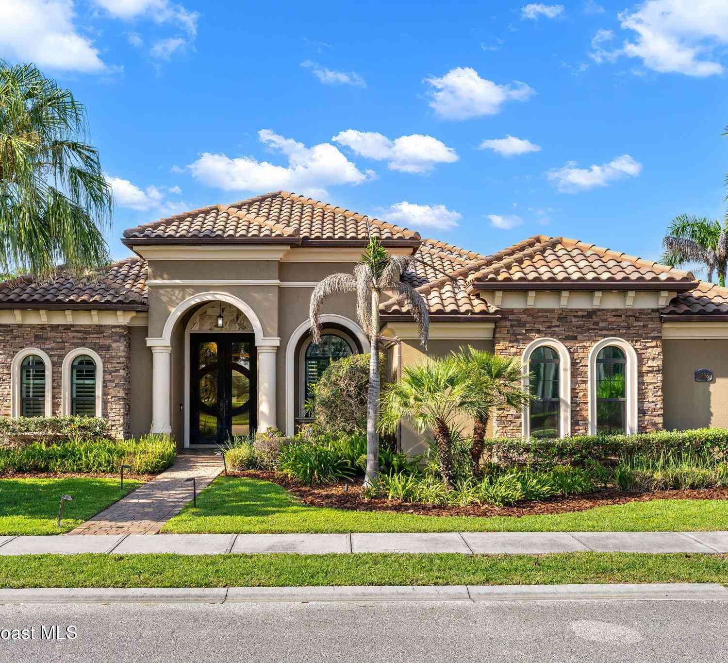 Homes For Sale - 2898 Wyndham Way<br/> Melbourne, FL 32940