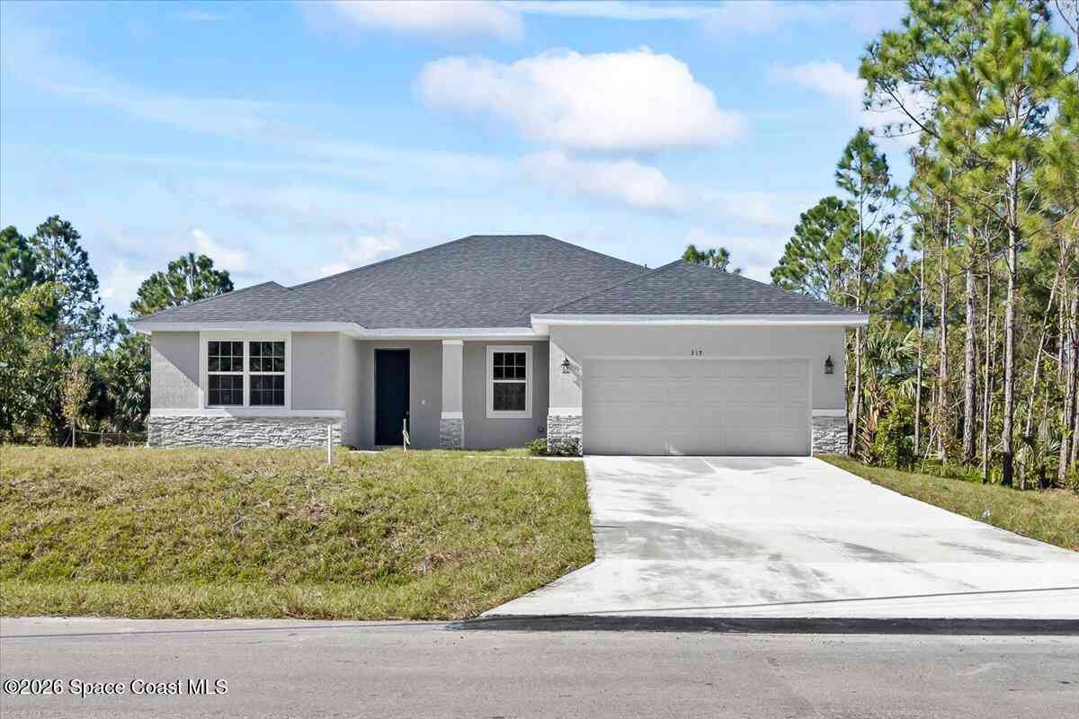Homes For Sale - 170 Silverfrost Street<br/> Palm Bay, FL 32909