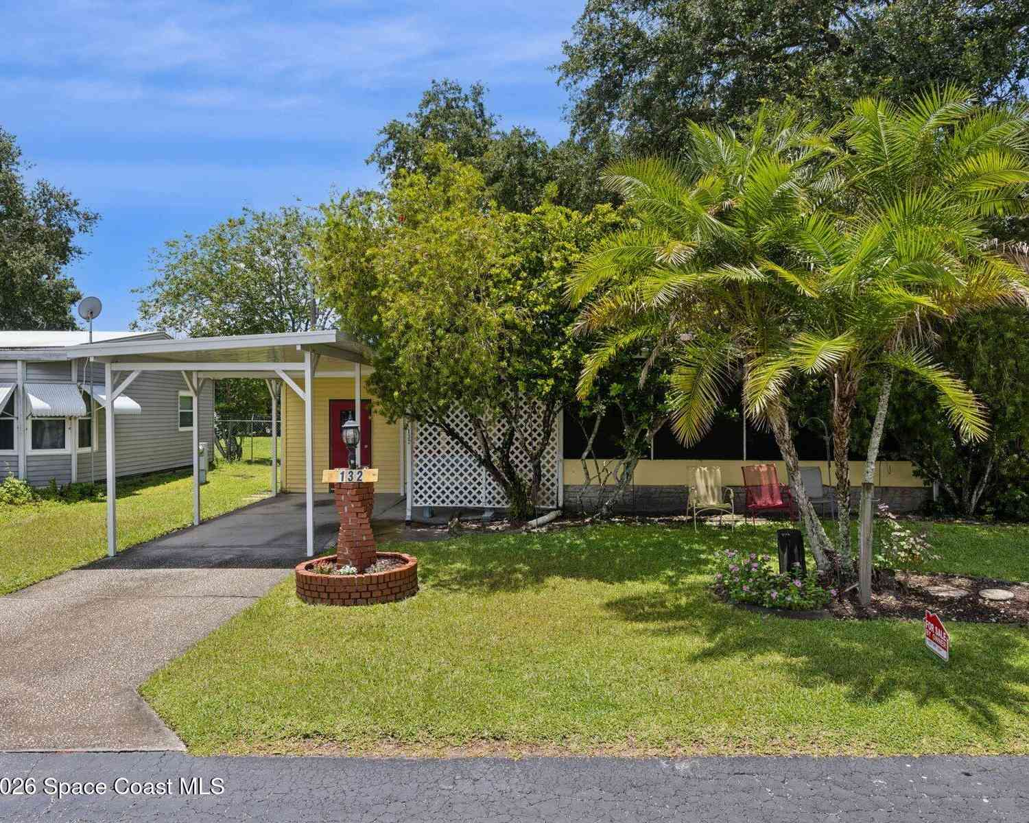 Mobile Home For Sale - 132 Rosewood Drive<br/> Cocoa, FL 32926