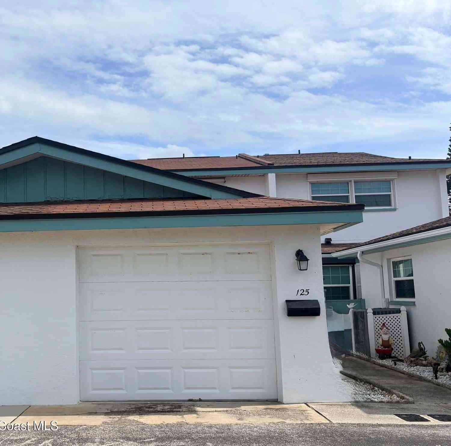 Townhouse For Rent - 125 Kingsway<br/> Satellite Beach, FL 32937