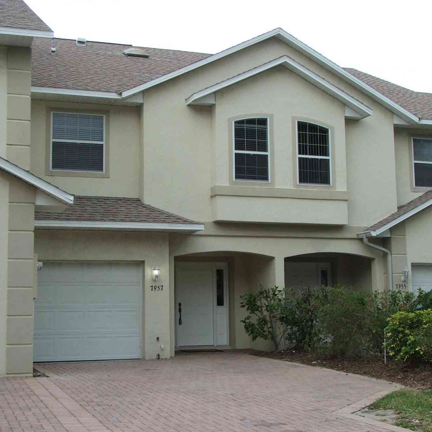 Townhouse For Rent - 7957 Evelyn Court<br/> Cape Canaveral, FL 32920